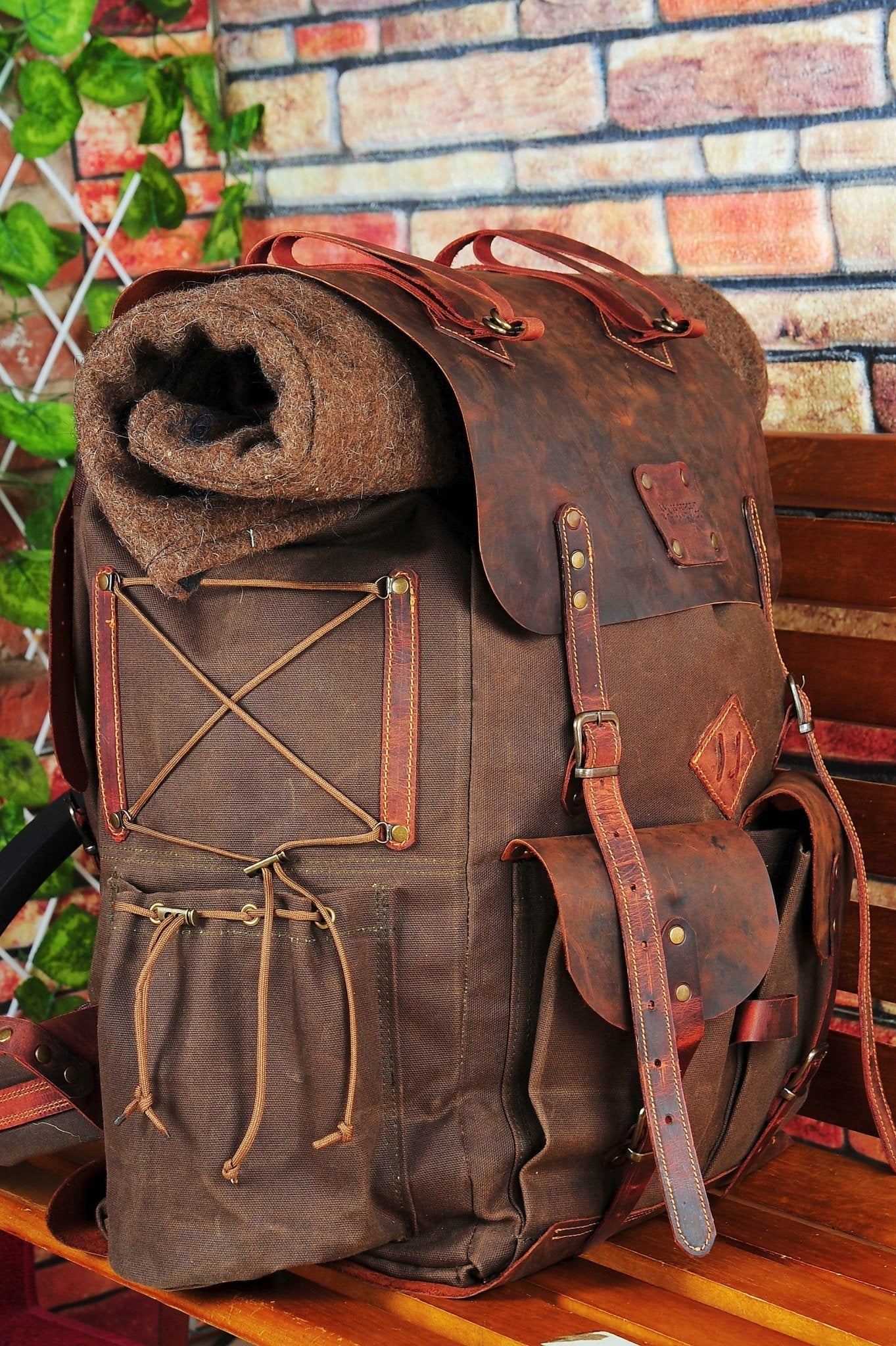 LEATHER CRAFT brown rustic discount backpack rucksack