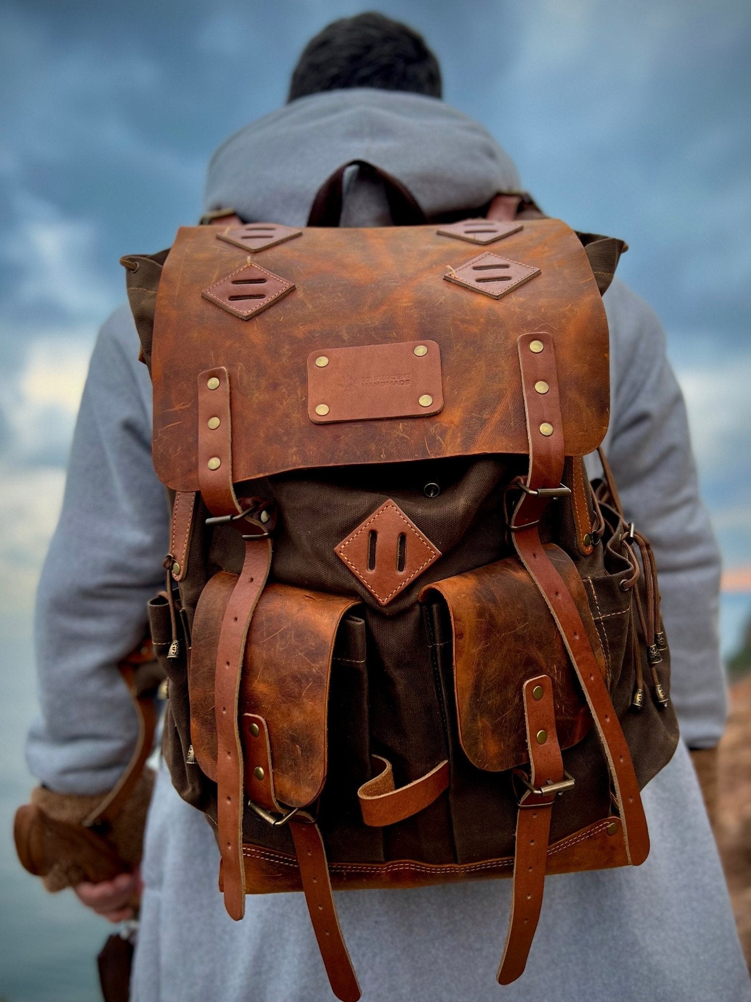 Bushcraft 3 Day Pack Review, Waxed Canvas and Leather